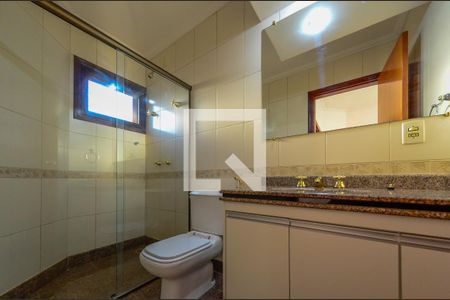 Casa para alugar com 420m², 5 quartos e 7 vagas Casa para alugar com 420m², 5 quartos e 7 vagasBanheiro da Suíte 1