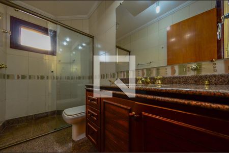 Casa para alugar com 420m², 5 quartos e 7 vagas Casa para alugar com 420m², 5 quartos e 7 vagasBanheiro da Suíte 2