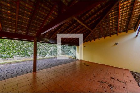 Casa para alugar com 420m², 5 quartos e 7 vagas Casa para alugar com 420m², 5 quartos e 7 vagasGaragem