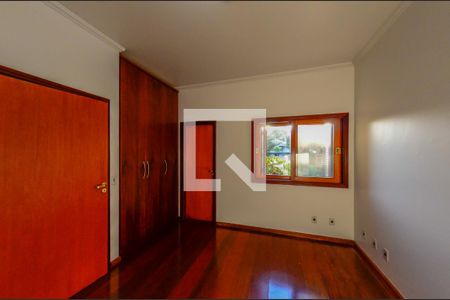 Casa para alugar com 420m², 5 quartos e 7 vagas Casa para alugar com 420m², 5 quartos e 7 vagasSuíte 2