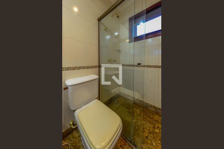 Casa para alugar com 420m², 5 quartos e 7 vagas Casa para alugar com 420m², 5 quartos e 7 vagasBanheiro da Suíte 3