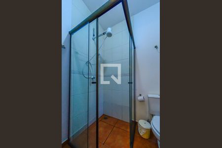 Casa para alugar com 420m², 5 quartos e 7 vagas Casa para alugar com 420m², 5 quartos e 7 vagasBanheiro Piscina