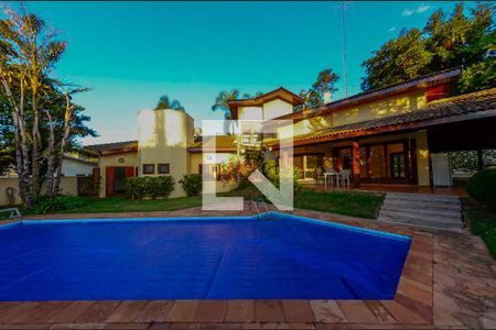 Casa para alugar com 420m², 5 quartos e 7 vagas Casa para alugar com 420m², 5 quartos e 7 vagasPiscina