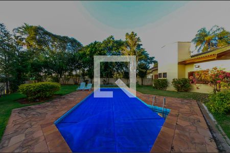 Casa para alugar com 420m², 5 quartos e 7 vagas Casa para alugar com 420m², 5 quartos e 7 vagasPiscina