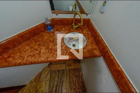 Casa para alugar com 420m², 5 quartos e 7 vagas Casa para alugar com 420m², 5 quartos e 7 vagasLavabo