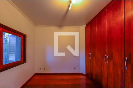 Casa para alugar com 420m², 5 quartos e 7 vagas Casa para alugar com 420m², 5 quartos e 7 vagasSuíte 3