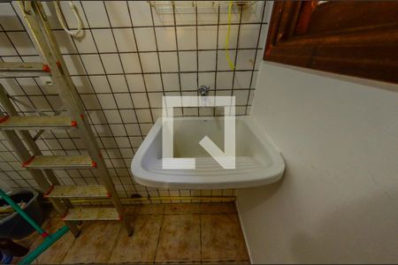 Casa para alugar com 420m², 5 quartos e 7 vagas Casa para alugar com 420m², 5 quartos e 7 vagasÁrea de Serviço