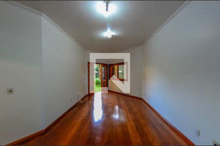 Casa para alugar com 420m², 5 quartos e 7 vagas Casa para alugar com 420m², 5 quartos e 7 vagasSuíte 4