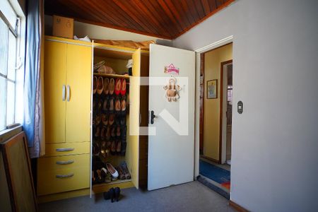 Quarto 1 de casa à venda com 3 quartos, 240m² em Sarandi, Porto Alegre