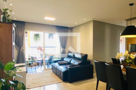 Sala de apartamento à venda com 3 quartos, 87m² em Jardim Tupanci, Barueri