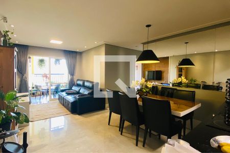 Sala / Sala de Jantar de apartamento à venda com 3 quartos, 87m² em Jardim Tupanci, Barueri