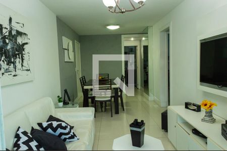 Sala de apartamento para alugar com 2 quartos, 90m² em Barra da Tijuca, Rio de Janeiro