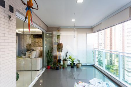 Varanda de apartamento à venda com 4 quartos, 200m² em Umuarama, Osasco