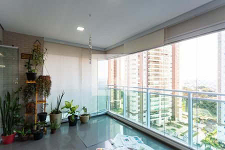 Varanda de apartamento à venda com 4 quartos, 200m² em Umuarama, Osasco