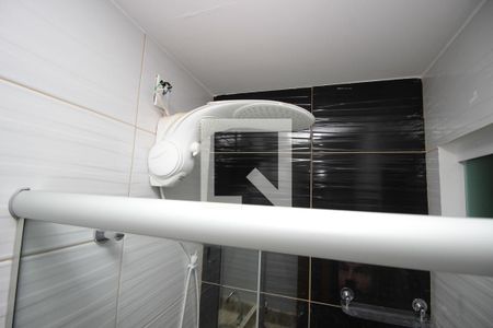 Banheiro da Suíte de apartamento para alugar com 2 quartos, 55m² em Setor Habitacional Samambaia (taguatinga), Brasília