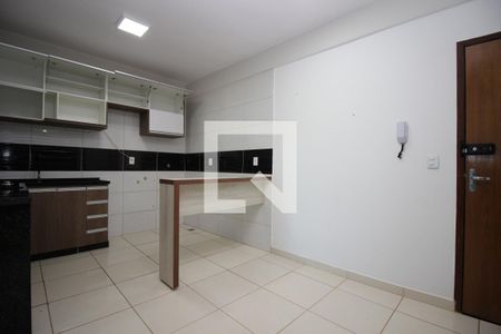 Sala de apartamento para alugar com 2 quartos, 55m² em Setor Habitacional Samambaia (taguatinga), Brasília