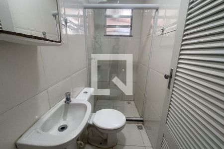 Banheiro de casa para alugar com 1 quarto, 60m² em Jardim Gramacho, Duque de Caxias