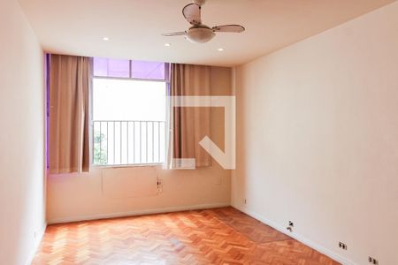 Quarto 1 de apartamento à venda com 3 quartos, 220m² em Copacabana, Rio de Janeiro