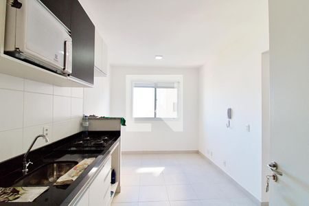 Sala/Cozinha de apartamento para alugar com 2 quartos, 34m² em Parque Munhoz, São Paulo