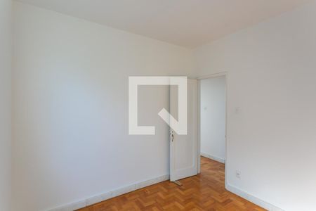 Quarto 1 de apartamento para alugar com 3 quartos, 80m² em Bonfim, Belo Horizonte