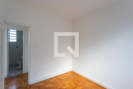 Quarto 1 de apartamento para alugar com 3 quartos, 80m² em Bonfim, Belo Horizonte