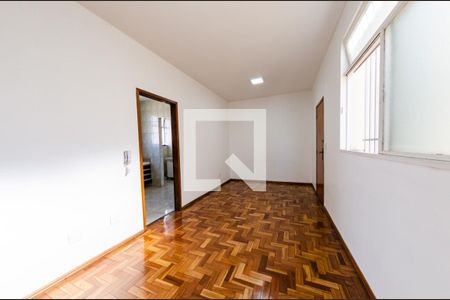 Sala de apartamento para alugar com 3 quartos, 80m² em Jardim America, Belo Horizonte