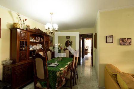 Apartamento à venda com 126m², 3 quartos e 1 vaga Apartamento à venda com 126m², 3 quartos e 1 vagaSala