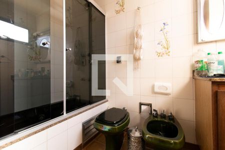 Apartamento à venda com 126m², 3 quartos e 1 vaga Apartamento à venda com 126m², 3 quartos e 1 vagaBanheiro Suíte