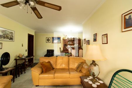 Apartamento à venda com 126m², 3 quartos e 1 vaga Apartamento à venda com 126m², 3 quartos e 1 vagaSala