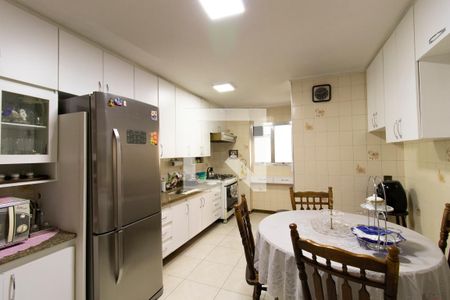 Apartamento à venda com 126m², 3 quartos e 1 vaga Apartamento à venda com 126m², 3 quartos e 1 vagaCozinha