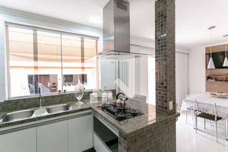 Cozinha de casa para alugar com 5 quartos, 342m² em Planalto, Belo Horizonte