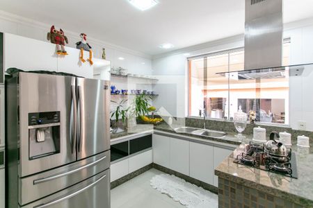 Cozinha de casa para alugar com 5 quartos, 342m² em Planalto, Belo Horizonte