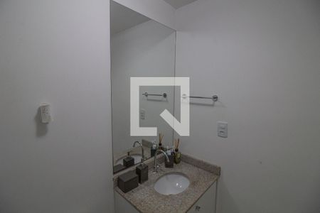 banheiro de apartamento à venda com 2 quartos, 54m² em Jardim das Acácias, São Paulo