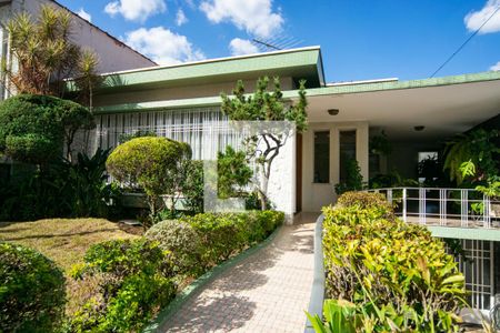 Fachada de casa à venda com 3 quartos, 200m² em Vila Prudente, São Paulo