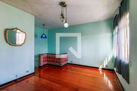 Sala de TV de casa à venda com 2 quartos, 140m² em Jardim Monte Kemel, São Paulo