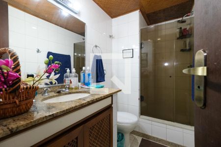 Banheiro Corredor de apartamento à venda com 3 quartos, 145m² em Vila Isabel, Rio de Janeiro