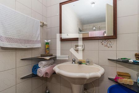 Banheiro da Suíte de casa à venda com 3 quartos, 90m² em Sarandi, Porto Alegre
