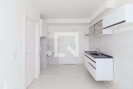 Sala/Cozinha de apartamento para alugar com 1 quarto, 27m² em Cidade Satélite Santa Bárbara, São Paulo