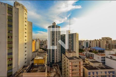 Vista da Suíte de apartamento à venda com 1 quarto, 50m² em Centro, Campinas