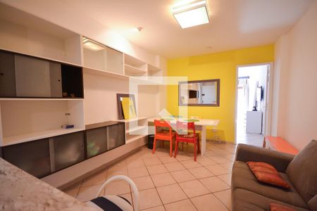 Sala de apartamento à venda com 1 quarto, 43m² em Humaitá, Rio de Janeiro