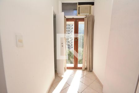 Quarto de apartamento à venda com 1 quarto, 43m² em Humaitá, Rio de Janeiro