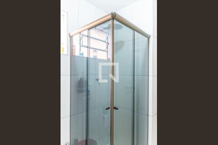 Apartamento à venda com 65m², 2 quartos e 2 vagas Apartamento à venda com 65m², 2 quartos e 2 vagasBanheiro