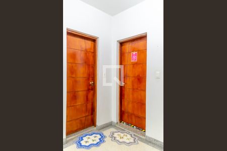 Apartamento à venda com 65m², 2 quartos e 2 vagas Apartamento à venda com 65m², 2 quartos e 2 vagasHall