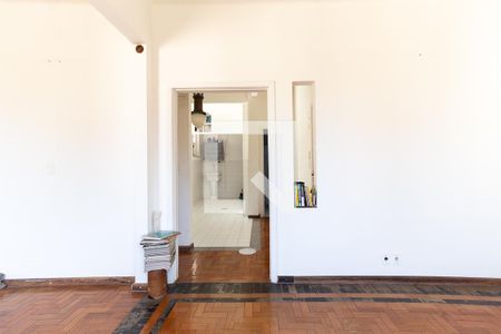 Sala de kitnet/studio à venda com 1 quarto, 70m² em Humaitá, Rio de Janeiro