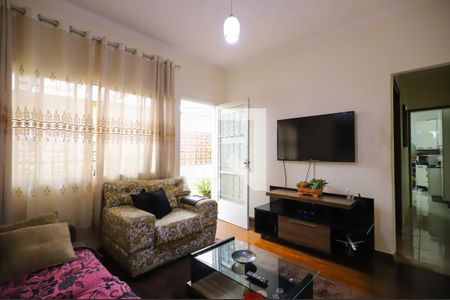 Sala de casa à venda com 5 quartos, 140m² em Vila Santa Maria, São Paulo