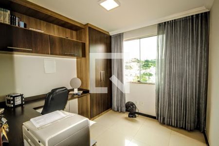 Apartamento para alugar com 3 quartos, 145m² em Barreiro, Belo Horizonte