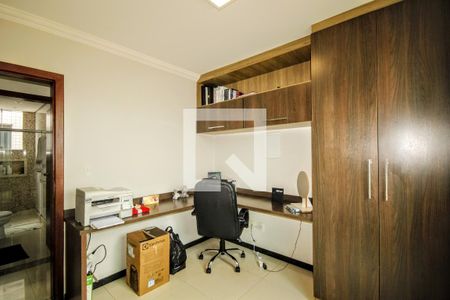 Apartamento para alugar com 3 quartos, 145m² em Barreiro, Belo Horizonte