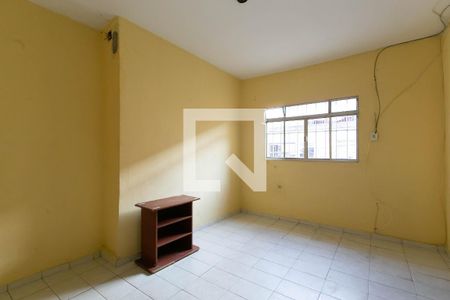 Quarto 1  de casa para alugar com 2 quartos, 55m² em Vila Carmosina, São Paulo