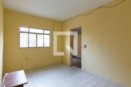 Quarto 1  de casa para alugar com 2 quartos, 55m² em Vila Carmosina, São Paulo