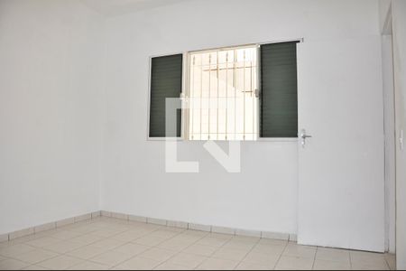 Suíte de casa à venda com 4 quartos, 154m² em Jardim Mariliza, São Paulo